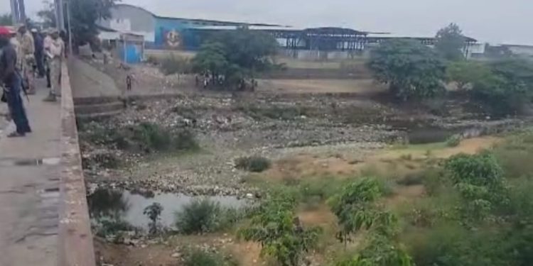 Vídeo; Bombas instaladas por el gobierno Dom. Secan por completo el río Dajabón antes del dique Haitiano