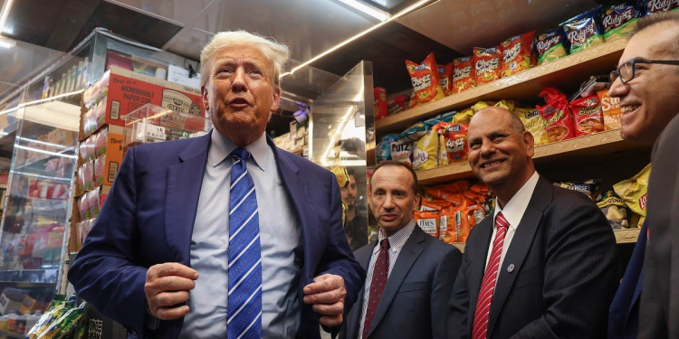 N. YORK: Donald Trump se reúne con bodegueros dominicanos