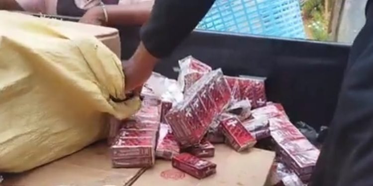 Cesfront ocupa contrabando de cigarrillos de procedencia extrangera en Dajabón