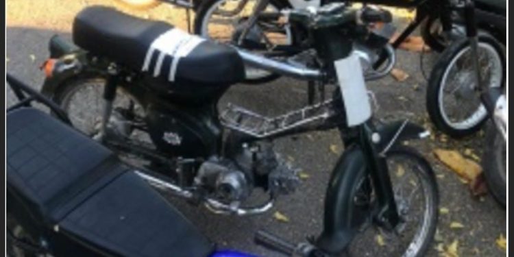 La Policìa apresa en comunidad de Bahoruco hombre que sustrajo 11 motocicletas 4 de las cuales fueron recuperadas en Azua