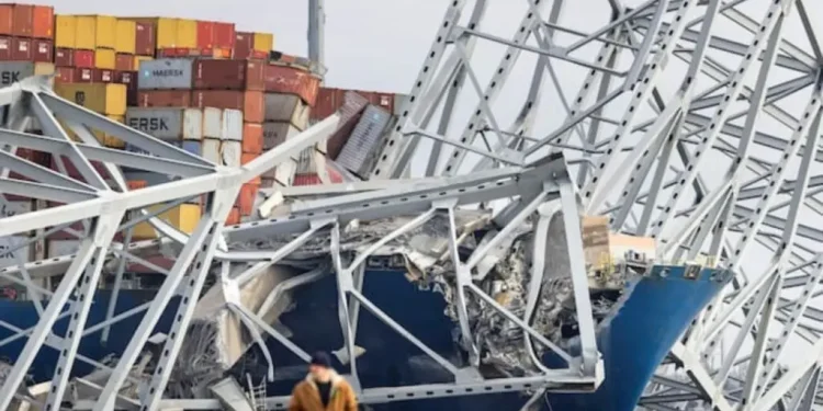FBI abre una investigación penal por el accidente que derribó el puente en Baltimore