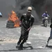 Bandidos queman edificios de parque industrial en Haití