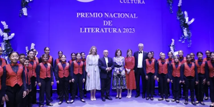 De cara a elecciones, Unión de Escritores Dominicanos (UED) emitió un manifiesto sobre política cultural