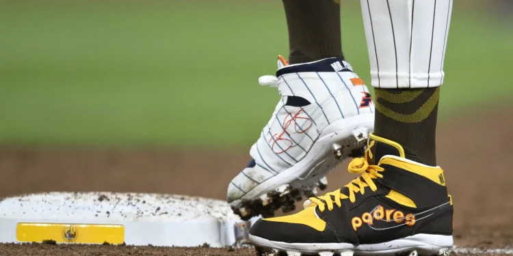Fernando Tatis Jr. tiene planeados 50 botines personalizados este año