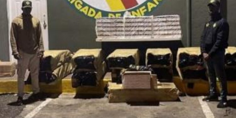 Detienen haitiano con contrabando de cigarrillos en San Juan