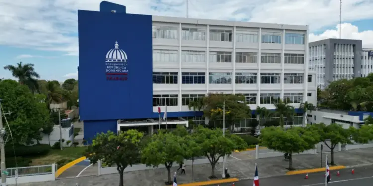El 1ro de mayo se trabaja: feriado es el lunes 29 de abril