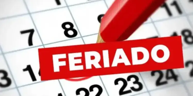 Revisar ley de días feriados