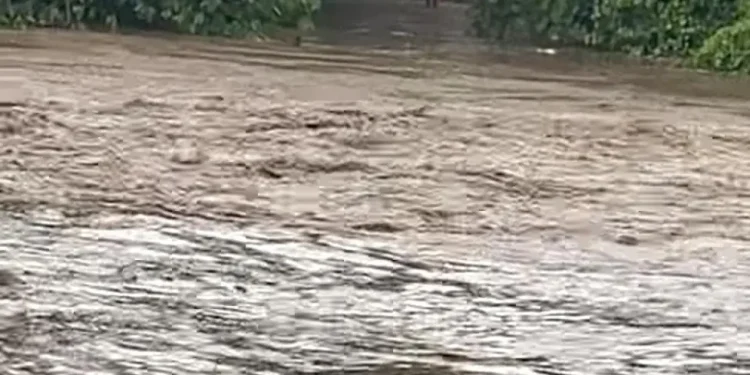 3,785 personas desplazadas, 757 viviendas afectadas y 20 comunidades incomunicadas por lluvias