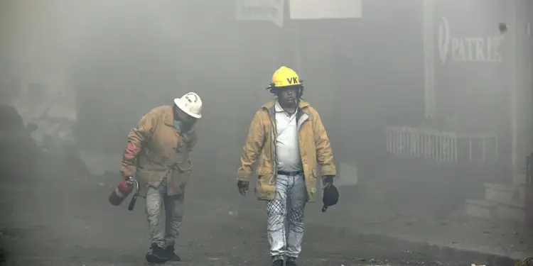Por los bomberos