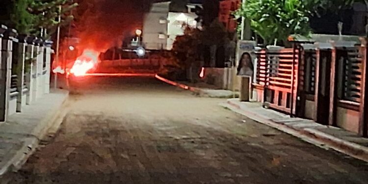 Vídeo; Protestan en sector Guayabal por asfaltado de calles en Dajabón