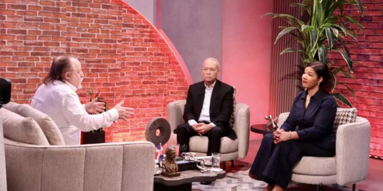 Economista Henri Hebrard dice RD necesita una reforma fiscal, no tributaria