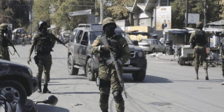 Kenia capacitará a 2,000 policías haitianos, mientras el despliegue de la misión enfrenta retrasos