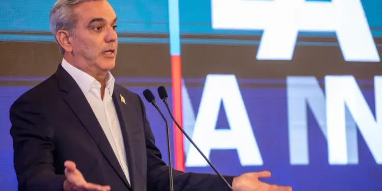 Mandatario Abinader reitera solo brindará ayuda humanitaria a Haití