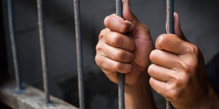 Hombre es condenado a 20 años de prisión por matar a otro tras cobrarle RD$9,500