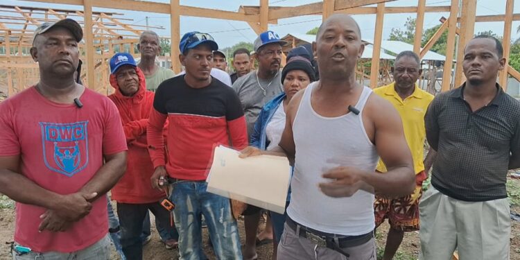 Ocupantes de tierras en Montecristi demandan de autoridades agilizar proceso de legalización   