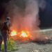 Continúan protestas y asfaltado a la vez en barrios de Dajabón