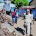 Desbordamiento de río provoca daños al comercio y estructuras en Elías Piña
