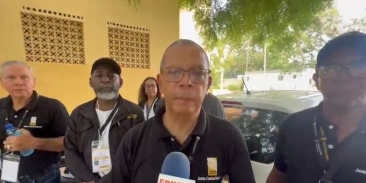 JCE interviene  centro de votación tras denuncia de diputada Sonia Agüero sobre irregularidades en Dajabón