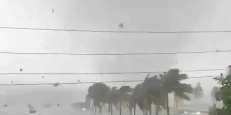 Confirman que un débil tornado tocó tierra en el norte de Puerto Rico