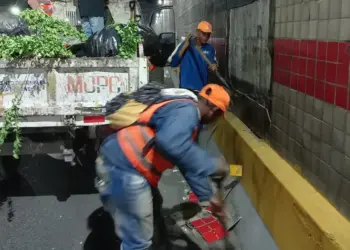 Reportan desprendimiento parcial de cerámica en el túnel de la 27 de Febrero