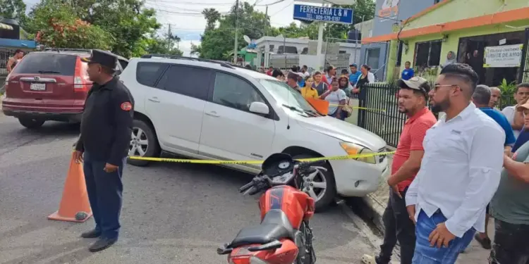 Muere abatido hombre minutos ante ultimó mujer y dejo otro herido en Villa los Almácigos