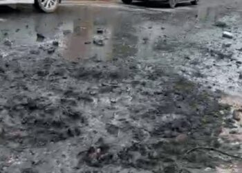 Derraman lodo cloacal en varias calles de Dajabón