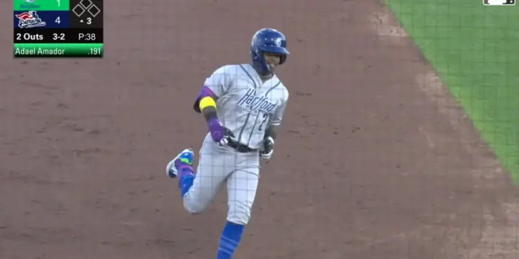 Adael Amador subido a Grandes Ligas por los Rockies de Colorado