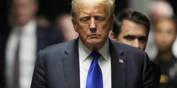 Juez de Nueva York reduce parcialmente la restricción de habla impuesta a Donald Trump