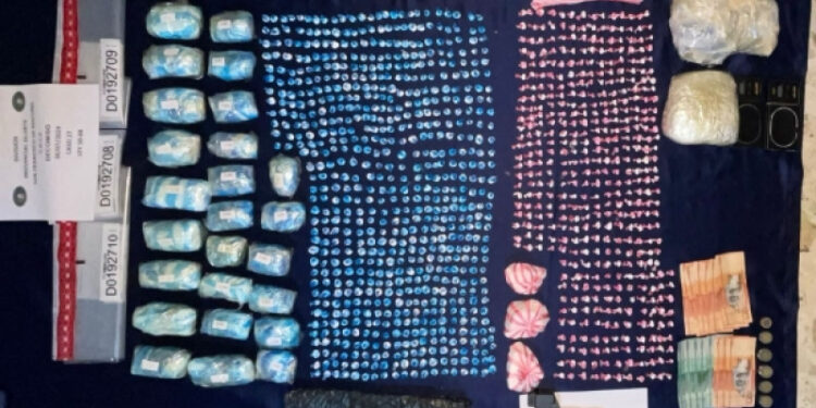 Autoridades intervienen barrios en San Francisco de Macorís; confiscan más 10,000 gramos de drogas