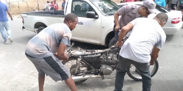Adolescente de 17 años pierde la vida durante accidente de motor en Partido Dajabón