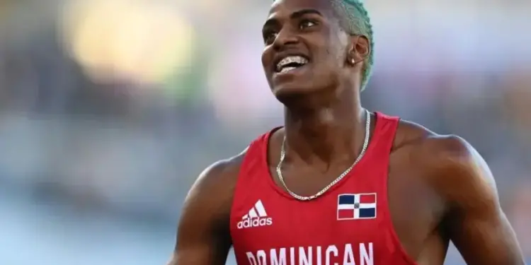 Atleta dominicano Alexander Ogando llega segundo en parada Liga Diamante