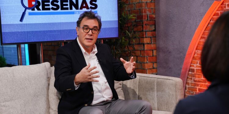 Jottin Cury recuerda que la ley manda a explicar el porqué debe modificarse la Constitución