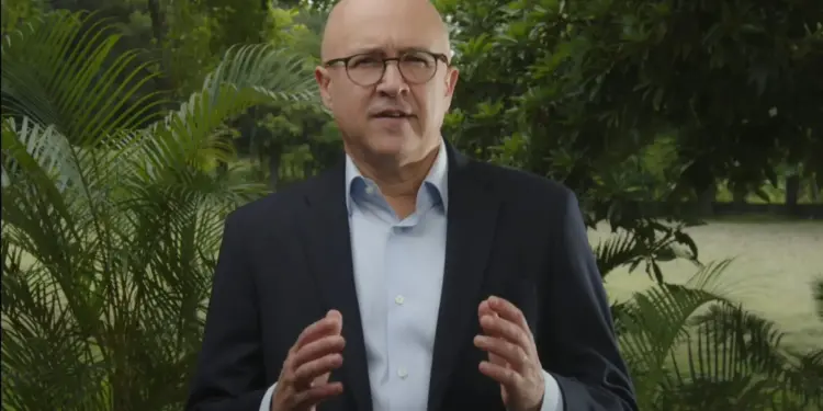 Domínguez Brito: “Hoy asumo el sagrado compromiso de aspirar a la presidencia del PLD”