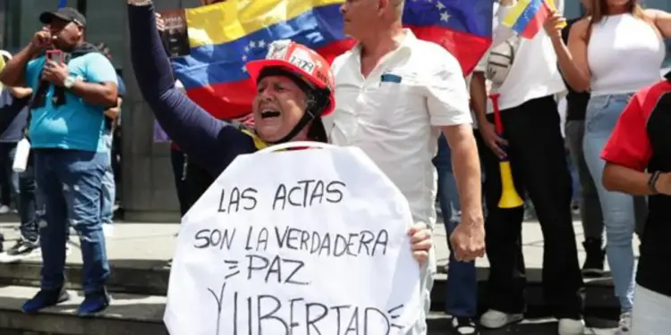 Protestas por resultado electoral dejan al menos 11 muertos en Venezuela