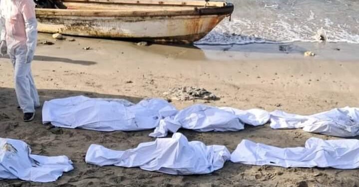 Entre 20 y 25 cadáveres fueron hallados en yola en playa de RD