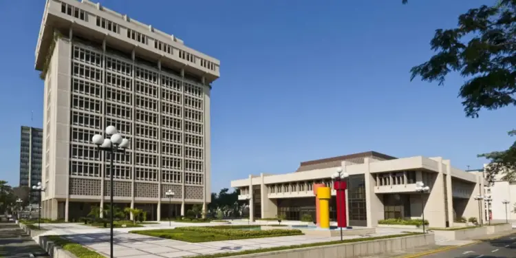 Economía dominicana registra crecimiento del 4.8 % en julio de 2024