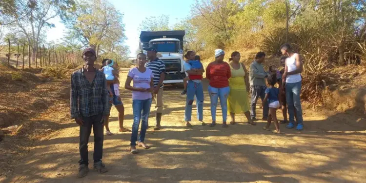 Comunidad ¨la Patilla¨ volverá a protesta en demanda de asfaltado de su carretera