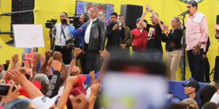 Maduro ordena suspensión de la red social X por 10 días en Venezuela