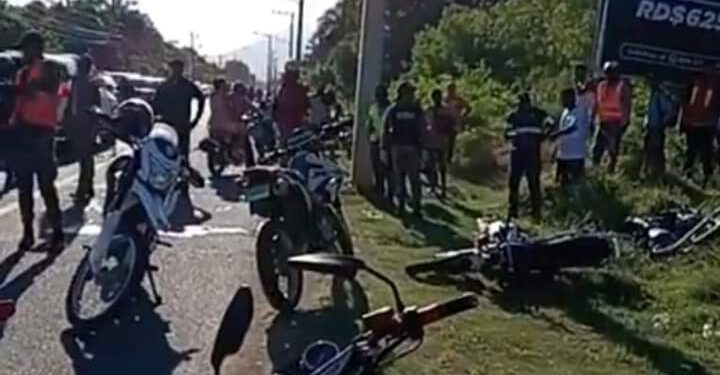 Un muerto y dos heridos en colisión de motocicletas en Sosúa