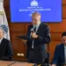 Miguel Ceara Hatton asume presidencia de la SISALRIL