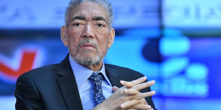 Ministro RD dice Gobierno miente sobre avión de Nicolás Maduro