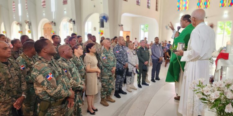 Con una misa celebran el día de San Miguel  Arcángel¨ patrón ejercido de República Dominicana en Dajabón