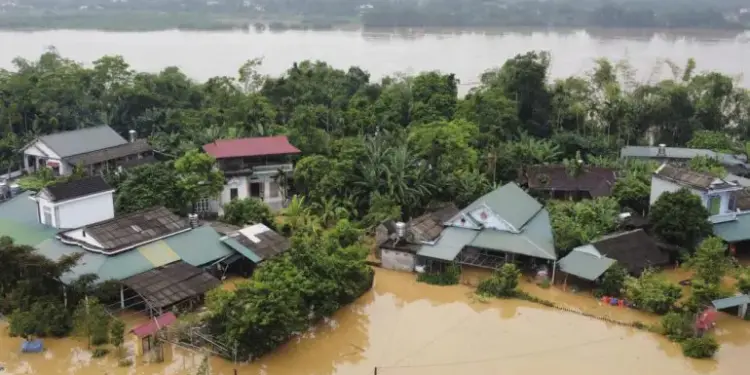 Reportan 127 muertos y 54 desaparecidos a causa de tifón Yagi en Vietnam
