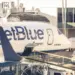 Vuelo de JetBlue realiza aterrizaje de emergencia en Kansas