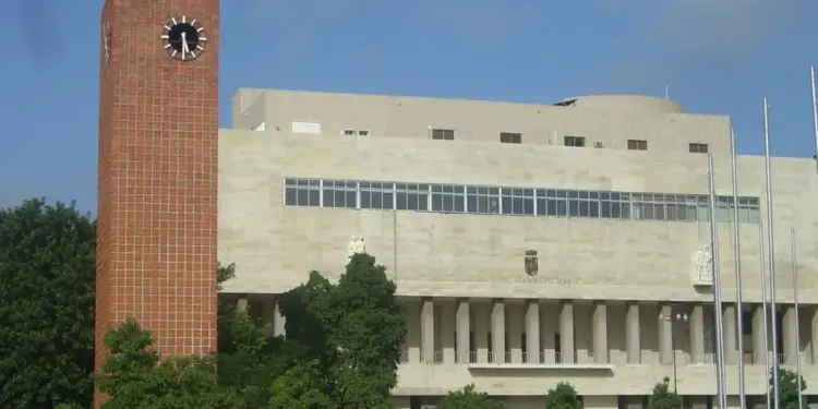 Alcaldía DN dice no tiene jurisdicción sobre la Plaza de la Bandera