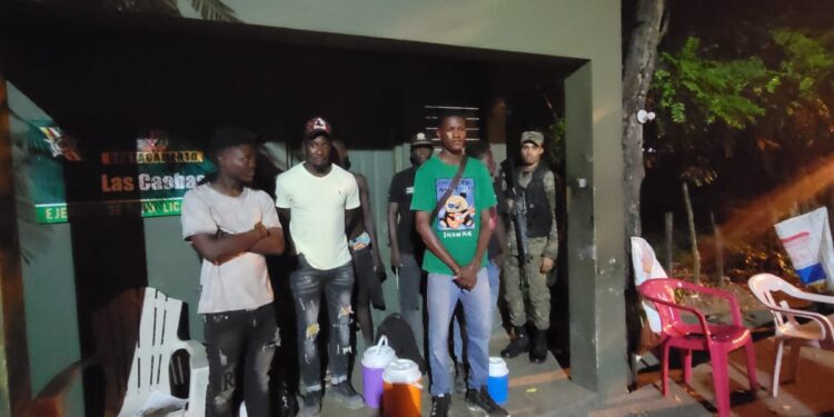 El ejército detiene 125 haitianos indocumentados durante operativo  en las provincias del noroeste