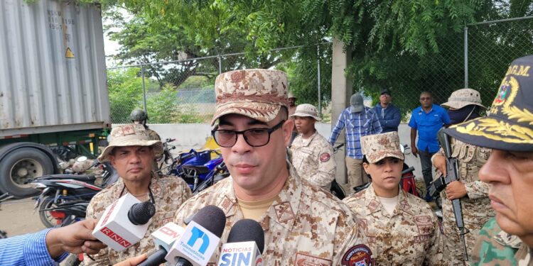 CESFRONT apoya en todas sus partes operativos para detener inmigrantes en la frontera de RD.