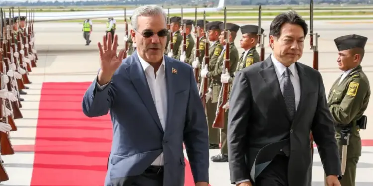 Presidente Luis Abinader ya está en Ciudad de México