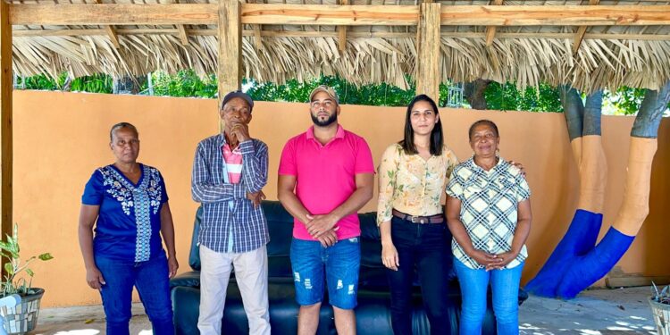 Comunitarios agradecen aporte económico al empresario Takeshi Mukai y realizan llamado a autoridades provinciales