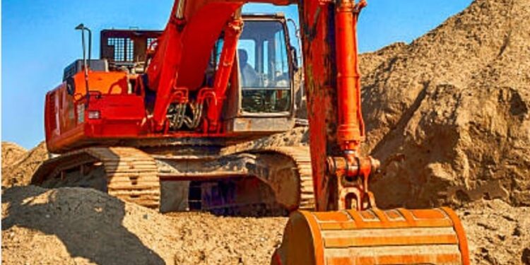 SENPA ocupa equipo utilizaban para degradar el Medio Ambiente en Montecristi